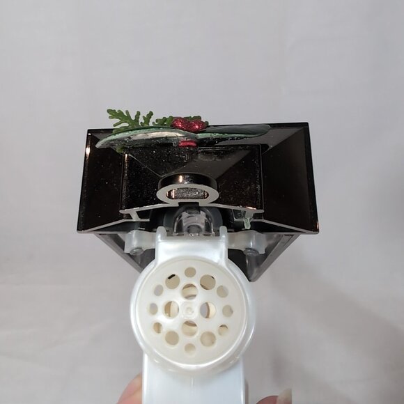 Bath & Body Works Wallflower Plug Christmas Lantern Nightlight Holly Holiday - Picture 8 of 9